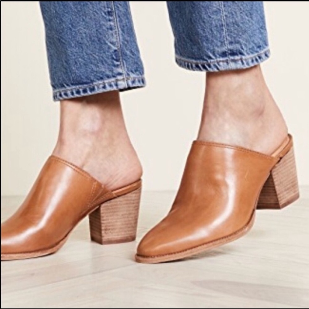 Madewell Tan Leather Mules